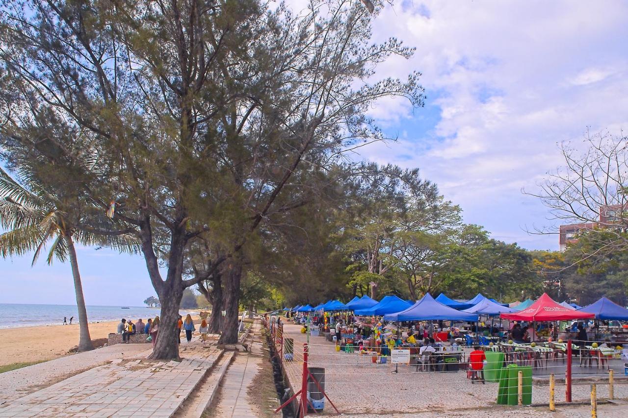 Aa Residen Luxury Condo Homestay 18Mins Walk Tanjung Aru Beach & Golf Course, Not Beach Side Resort コタキナバル エクステリア 写真