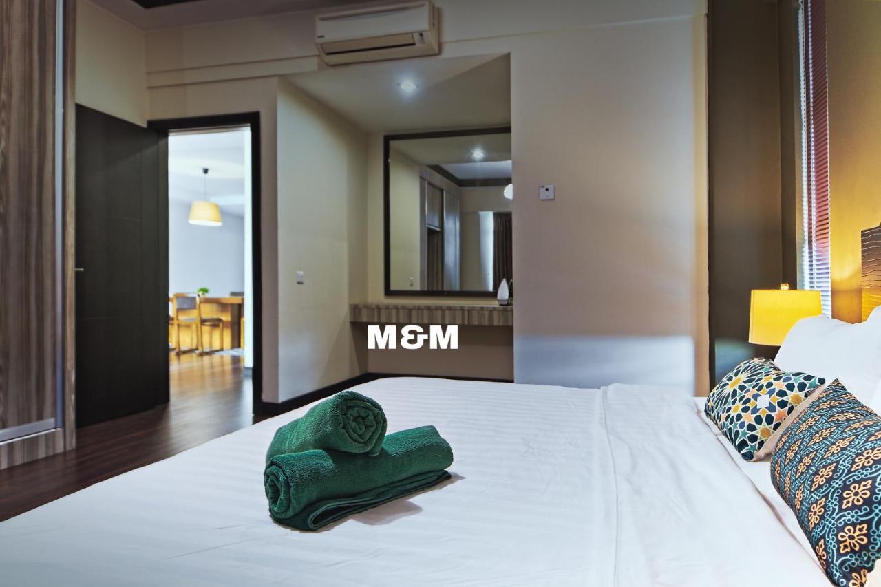 Aa Residen Luxury Condo Homestay 18Mins Walk Tanjung Aru Beach & Golf Course, Not Beach Side Resort コタキナバル エクステリア 写真